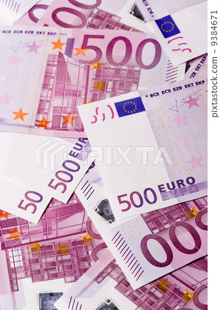 euro banknotes euro banknotes 9384671