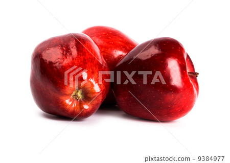 three red apples three red apples 9384977