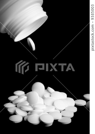white pill 9385003