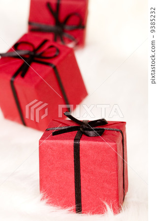 red gift boxes red gift boxes 9385232