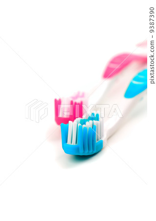 two toothbrushes 9387390