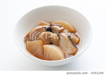 First brown egg 9391294