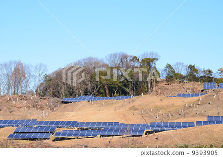 Golf course is mega solar! 9393905