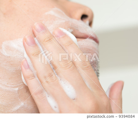 Washing face 9394084