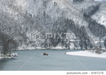 Argano River boat descent 9397278