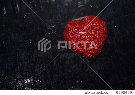 Heart in rain Heart in rain 9398459