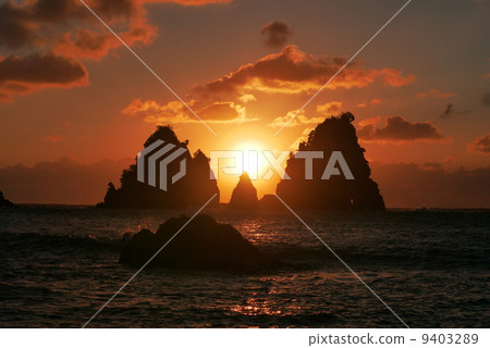 嚴寒海的黎明 9403289