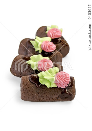 Some chocolate cake 9403635