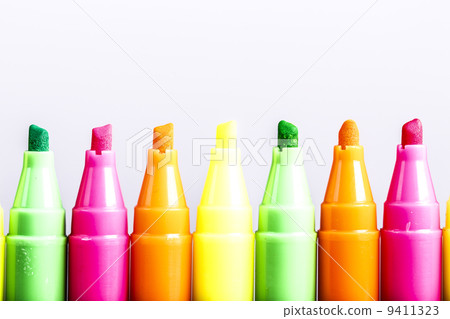 Group of felt tip bright color markers on white background Group of felt tip bright color markers on white background 9411323