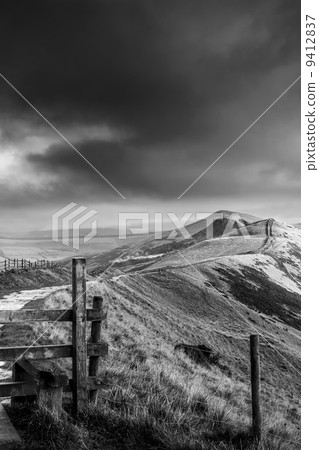 Views From Mam Tor Derbyshire Views From Mam Tor Derbyshire 9412837