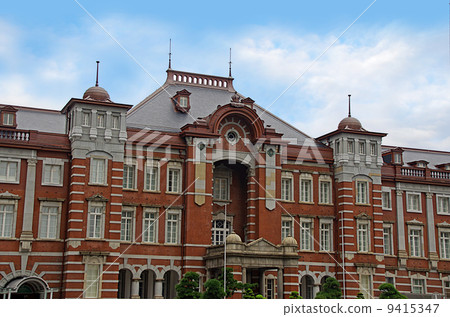 Tokyo Station Marunouchi south exit building Tokyo Station Marunouchi south exit building 9415347