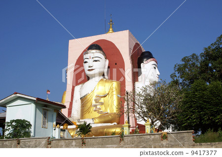 Kyaikpun Pagoda, Bago, Myanmar Kyaikpun Pagoda, Bago, Myanmar 9417377