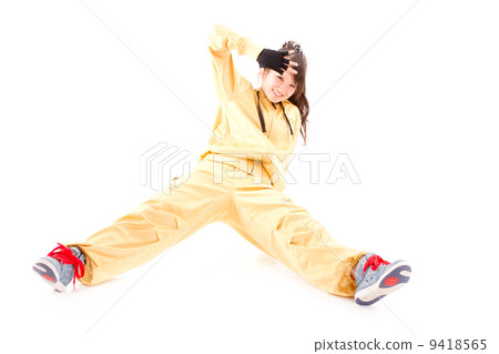 一個非常開朗的女孩，跳舞嘻哈舞蹈 9418565