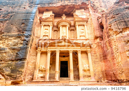 El Cazne (Jordan, Petra ruins) 9418796