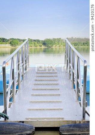 stanless bridge and Blue harbor and Lake 9420176