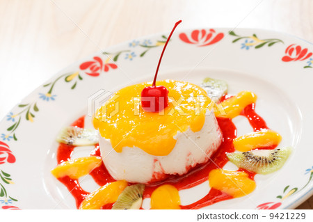 panna cotta dessert for kids 9421229