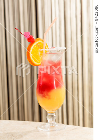 cocktail with orange 9422080