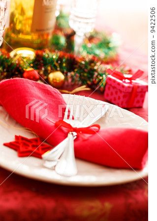 Christmas Table Setting Christmas Table Setting 9422506