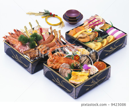 New Year dishes  9423086