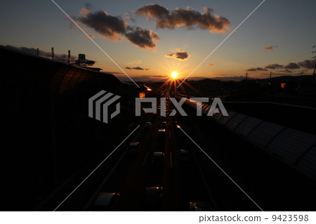 Sunset on the highway 9423598