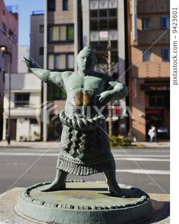 Sumo wrestler 9423601