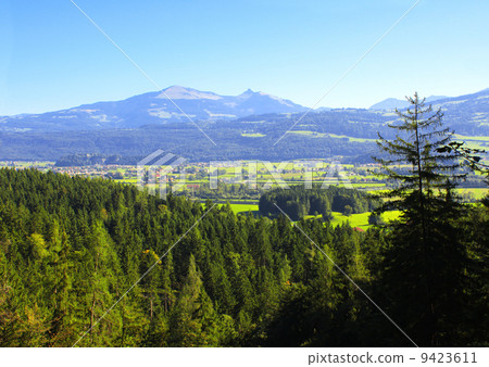Alps in Tirol, Austria Alps in Tirol, Austria 9423611