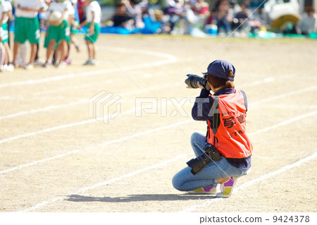 Exclusive photographer of elementary school athletic meet 9424378