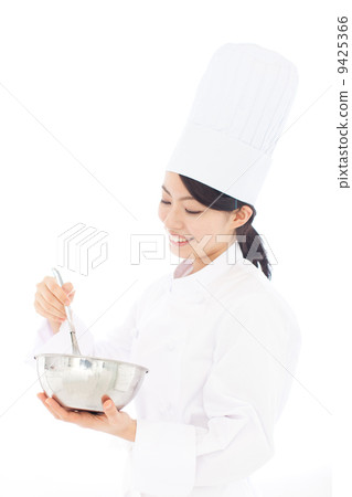 Woman cooking Woman cooking 9425366