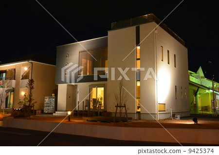 新建的獨立式住宅 新建的獨立式住宅 9425374