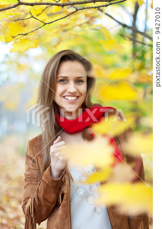 Outdoor portrait of girl Outdoor portrait of girl 9427010