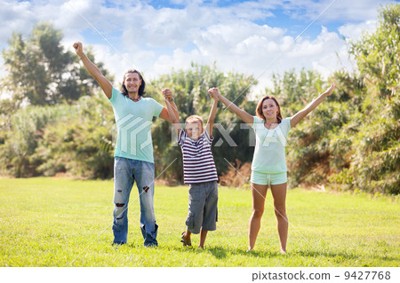 Happy parents with teenage son Happy parents with teenage son 9427768