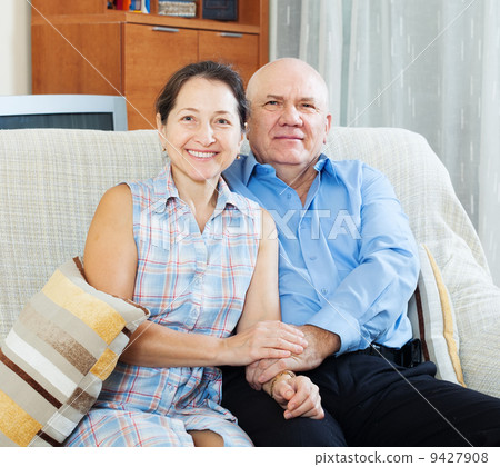 smiling mature couple together smiling mature couple together 9427908