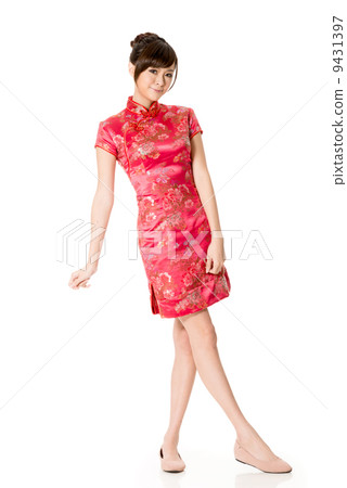 Smiling Chinese woman 9431397