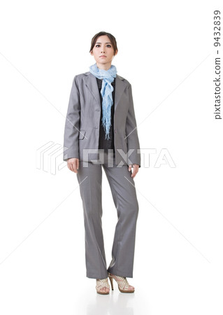 Confident Asian business woman 9432839