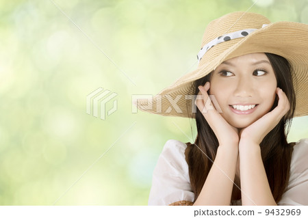 Pretty smiling asian woman with hat Pretty smiling asian woman with hat 9432969