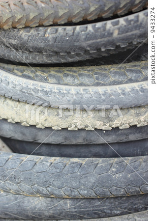 Stack motocycle tires Stack motocycle tires 9433274