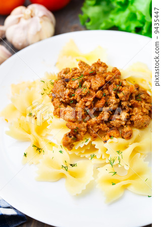 Pasta Bolognese on a plate 9435447