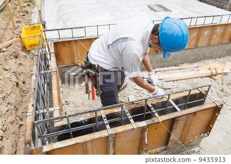 基礎工作 9435913