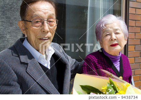 爺爺和奶奶 爺爺和奶奶 9438734