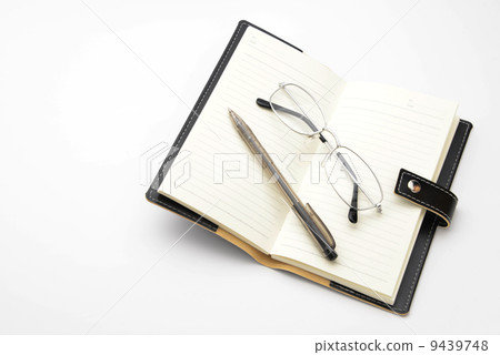 袖珍和眼鏡和圓珠筆 袖珍和眼鏡和圓珠筆 9439748