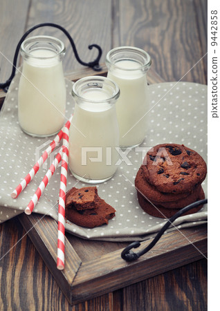 Milk and cookies Milk and cookies 9442858