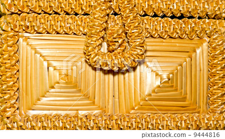 Woven straw . 9444816