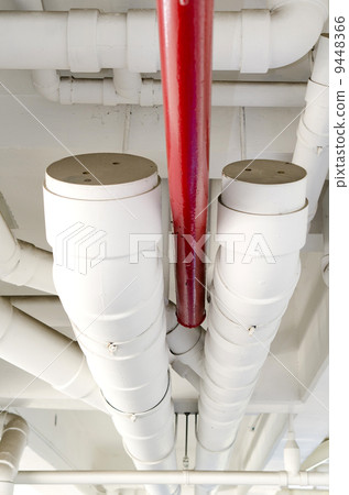 Pipes and Valves 9448366