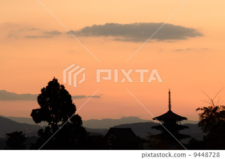 Horyuji Temple of winter and sunset 9448728