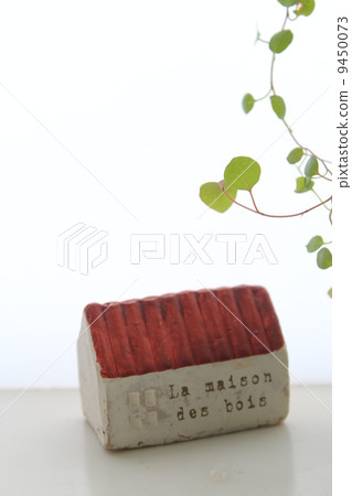 House  9450073