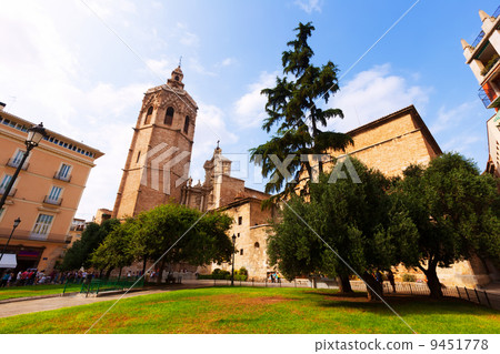 Wide andle shot of Micalet tower and Cathedral Wide andle shot of Micalet tower and Cathedral 9451778