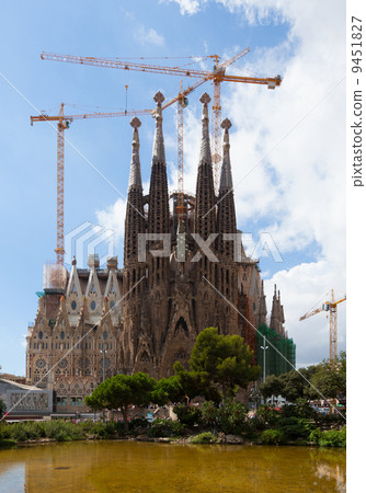 Sagrada Familia. Barcelona, Spain 9451827