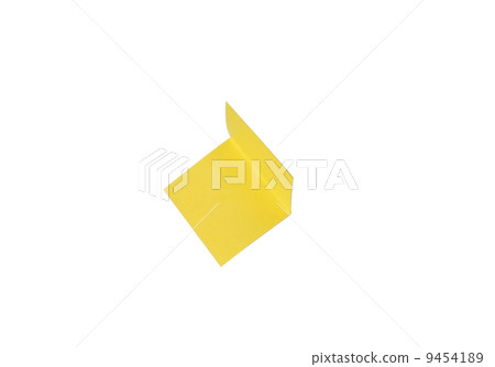 Yellow sticky note 9454189