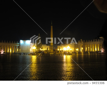 Piazza San Pietro (Vatican City State) Piazza San Pietro (Vatican City State) 9455306