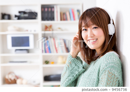 Relaxing woman 9456736
